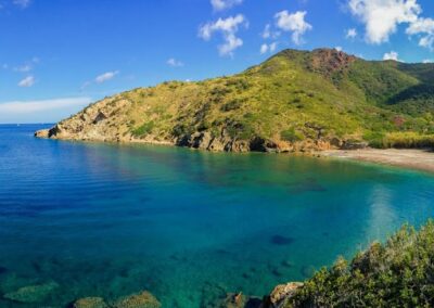 Vista panoramica della baia di Nisportino all'Isola d'Elba