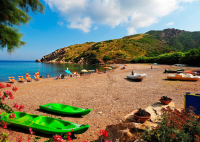 piaggia di ghiaia e sabbia a Nisportino, Isola d'Elba