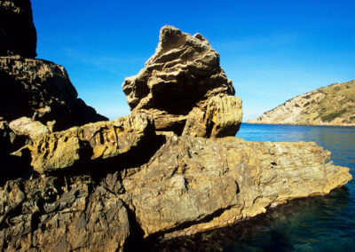 Mare e scogli a Nisportino